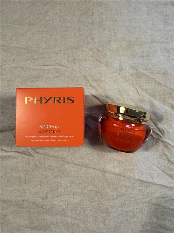 Spice Up Light Cream